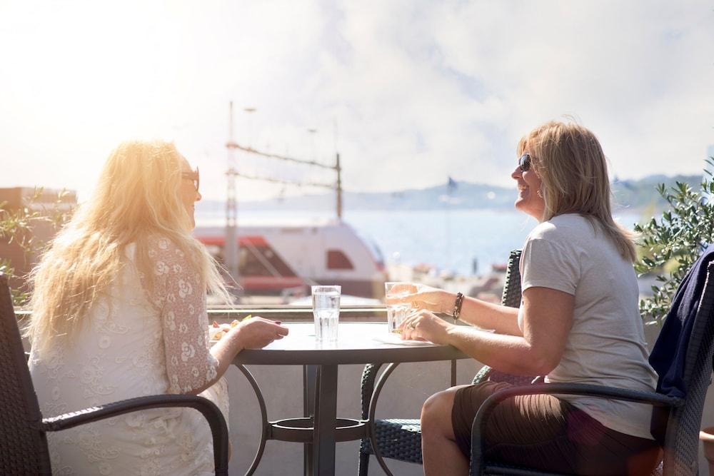 Quality Hotel Grand Larvik Exterior photo